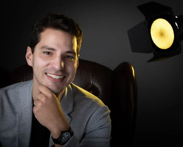 Fotografia Corporativa Para Retrato Profissional no Tiaraju Estúdio Fotográfico