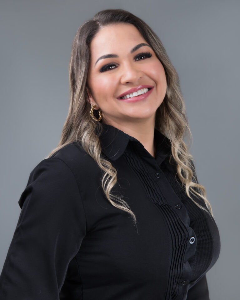 O papel da edição n aperfeiçoamento de retratos corporativos com o Tiaraju Estúdio Fotográfico